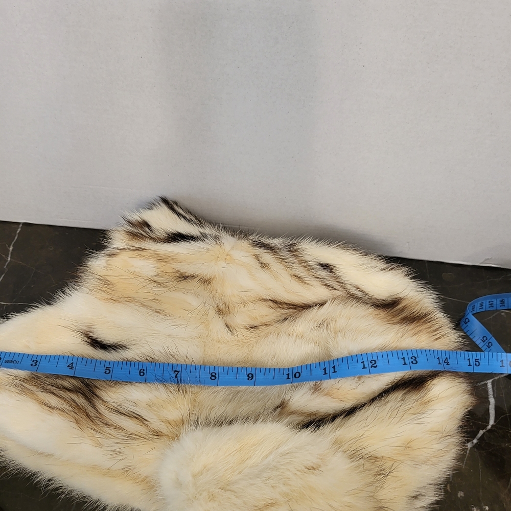 Real Fur - Picture 10 of 15